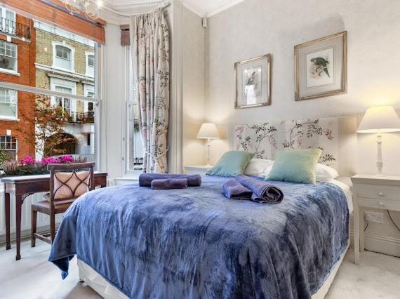 Chelsea Snug With Garden * London